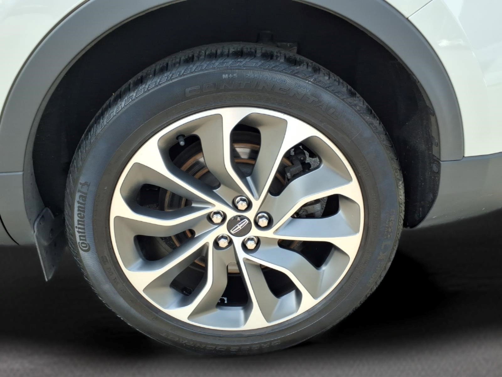 Certified 2022 Lincoln Nautilus Reserve AWD/4WD image 18