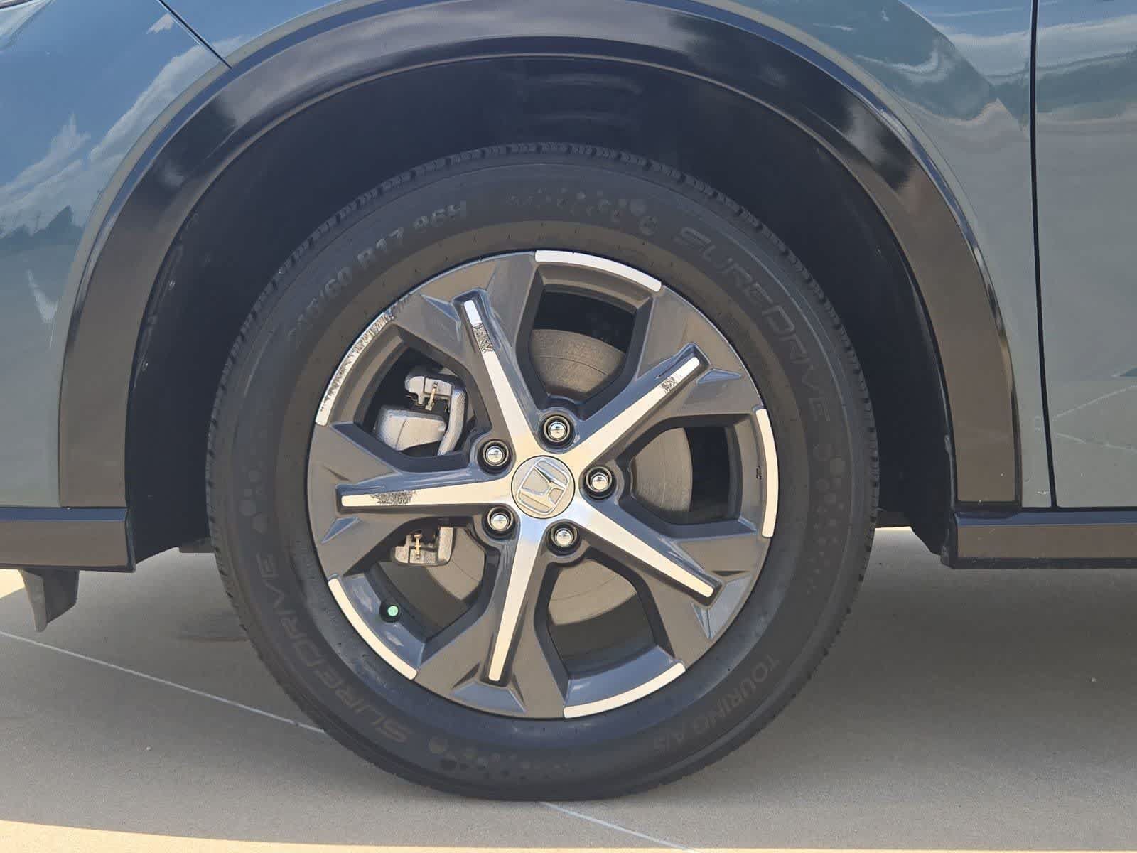 Used 2024 Honda HR-V EX-L image 12