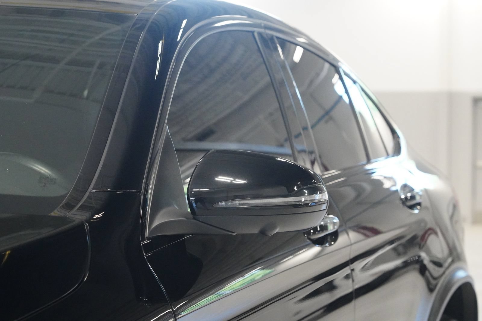Used 2022 Mercedes-Benz GLC 300 4MATIC Coupe image 7