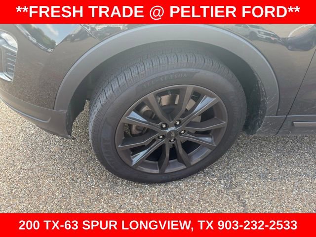 Used 2019 Ford Explorer XLT w/ Equipment Group 202A FWD image 4