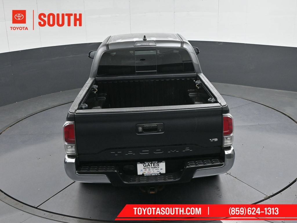 Used 2020 Toyota Tacoma TRD Off-Road AWD/4WD image 54