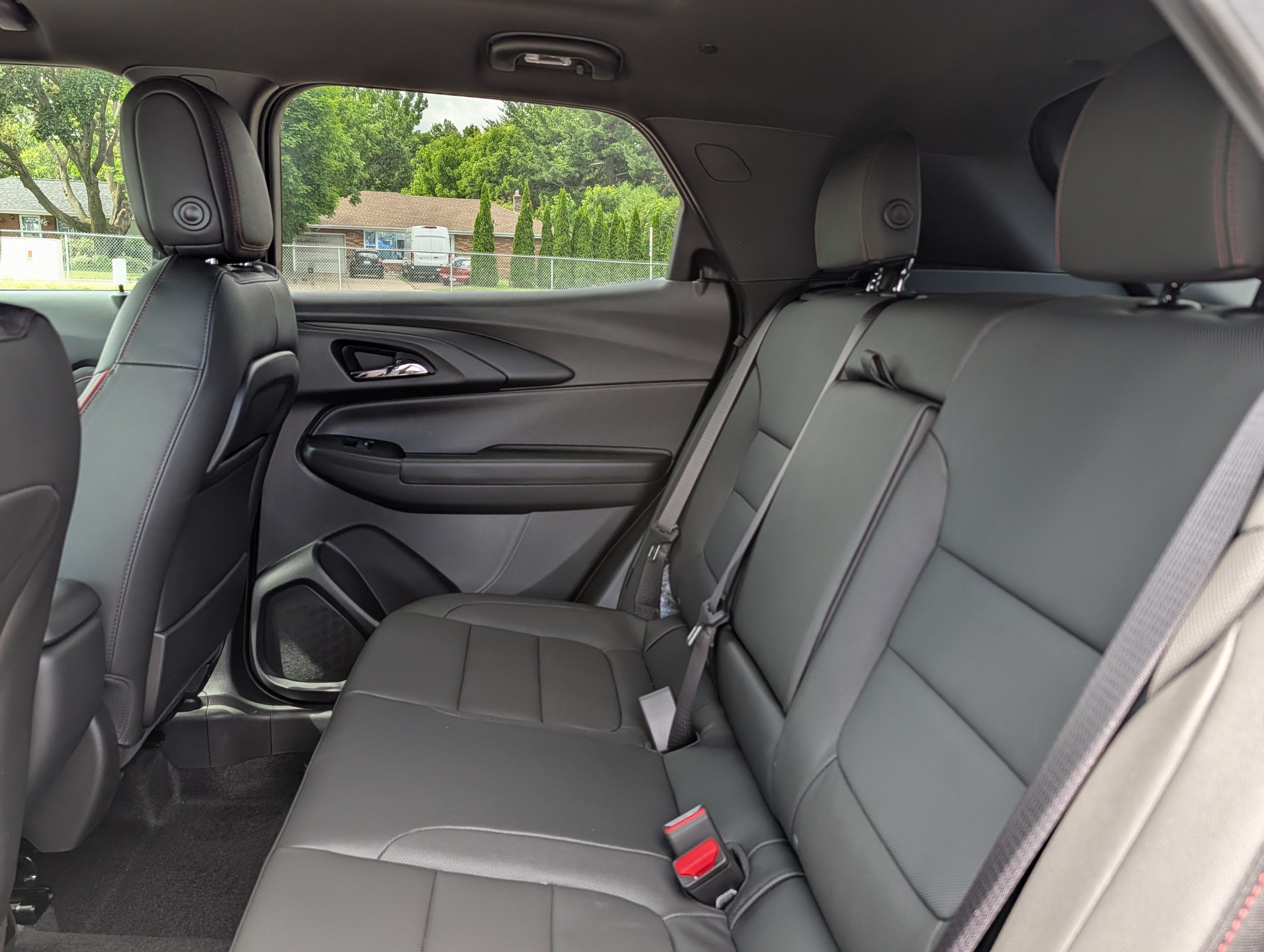 New 2026 Chevrolet TrailBlazer RS w/ Convenience Package AWD/4WD image 9