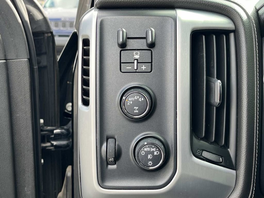 Used 2018 GMC Sierra 1500 SLE w/ SLE Value Package image 26