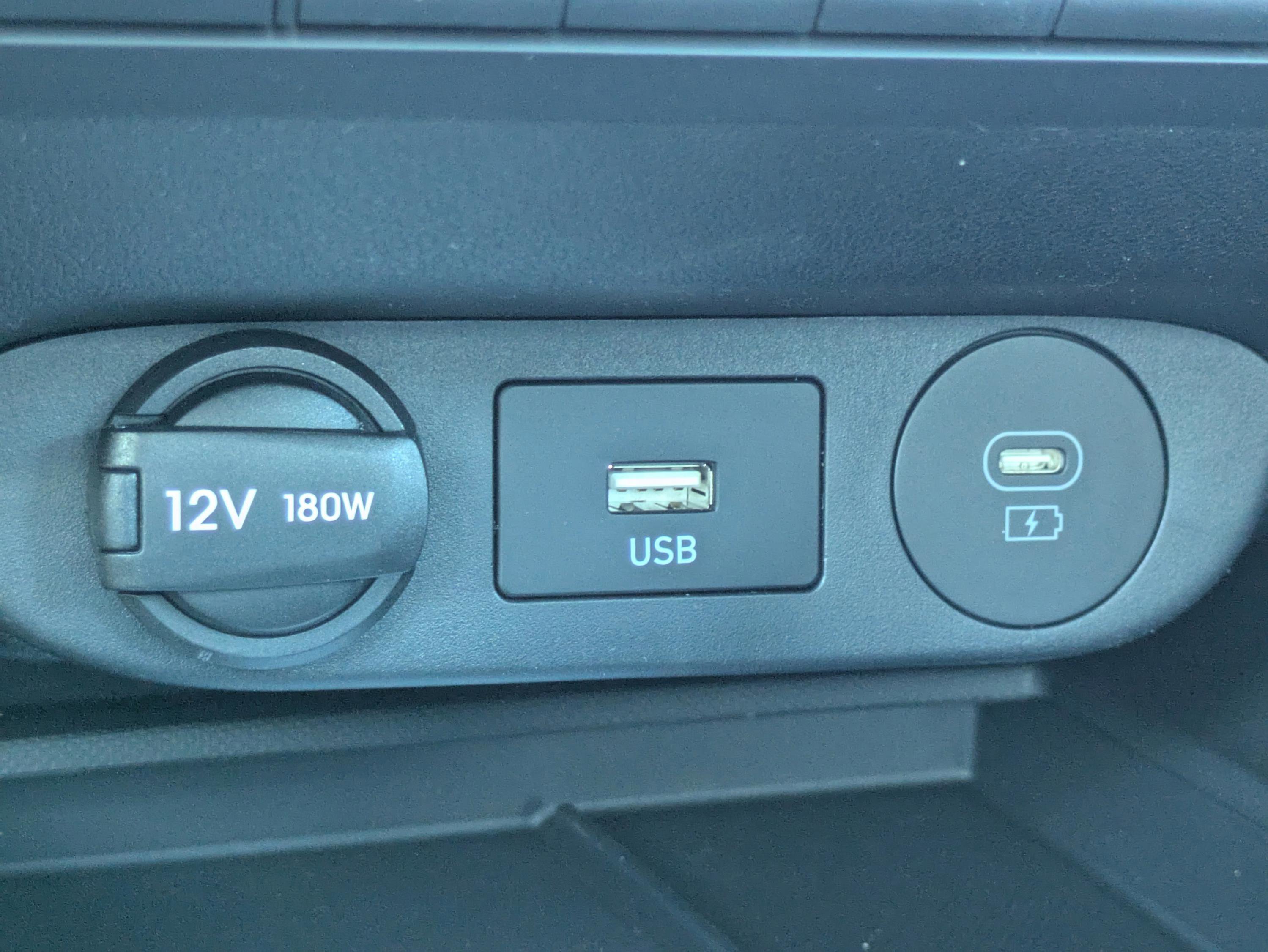 New 2026 Hyundai Elantra Sport FWD image 34