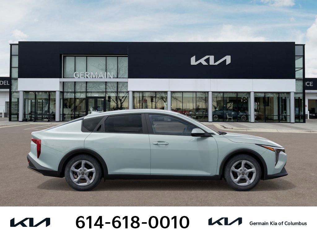 New 2025 Kia K4 LXS image 10