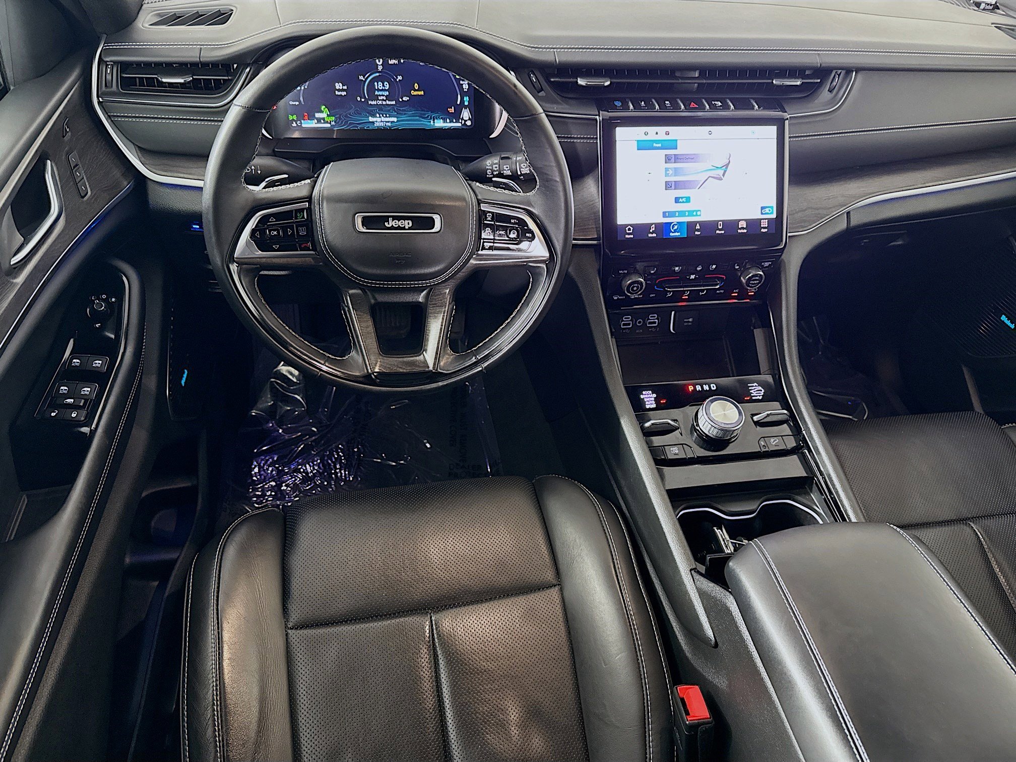 Used 2023 Jeep Grand Cherokee Overland w/ Advanced Protech Group III image 17