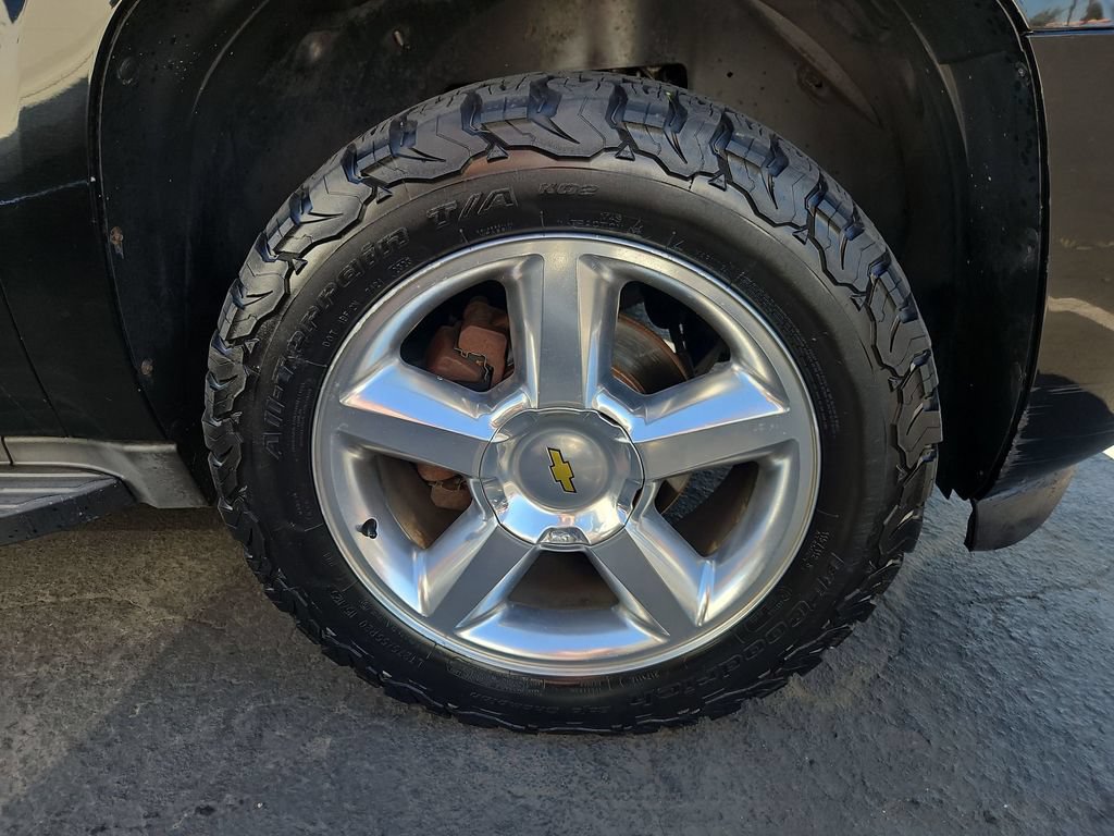 Used 2012 Chevrolet Suburban LTZ AWD/4WD image 30