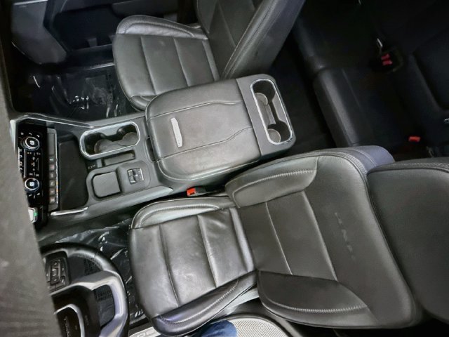 Used 2024 GMC Sierra 3500 Denali w/ Technology Package AWD/4WD image 23