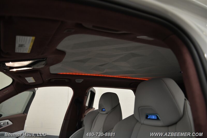 Used 2024 BMW XM AWD/4WD image 41