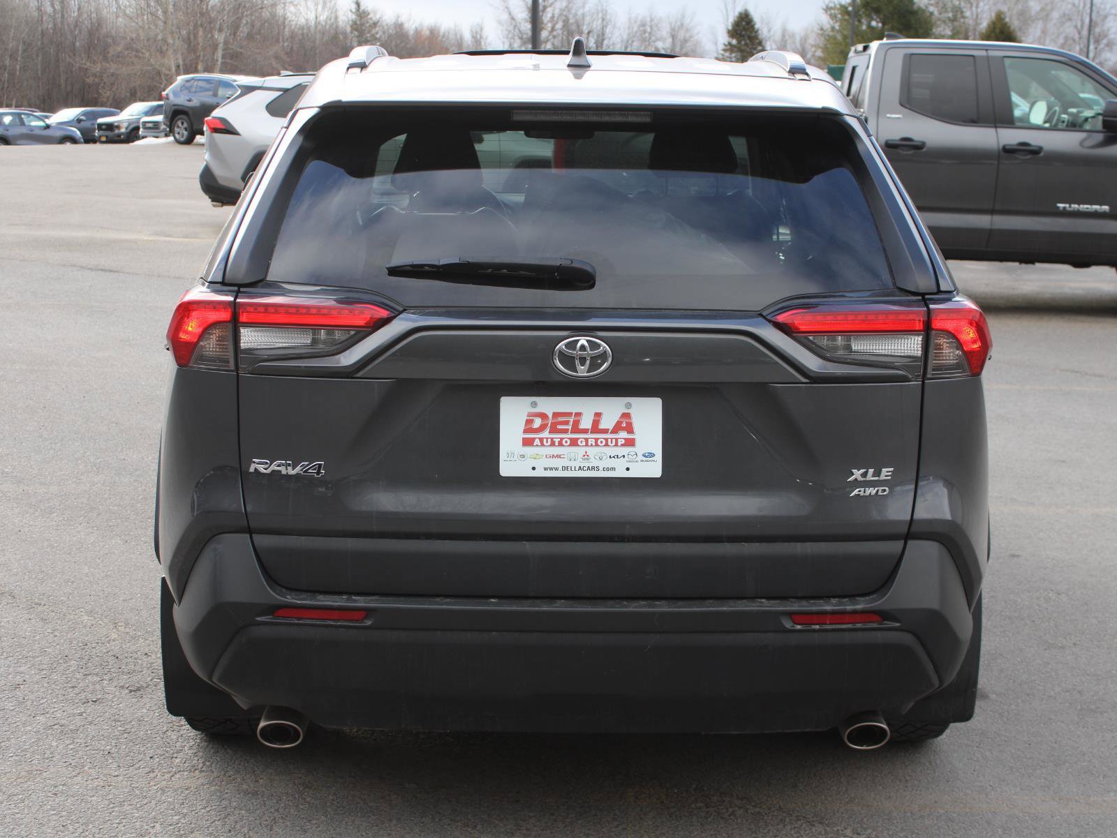 Used 2020 Toyota RAV4 XLE Premium AWD/4WD image 6