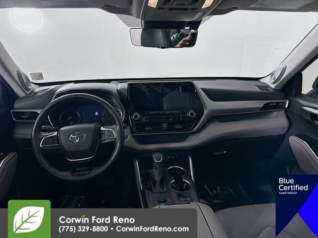 Used 2021 Toyota Highlander Platinum AWD/4WD image 26