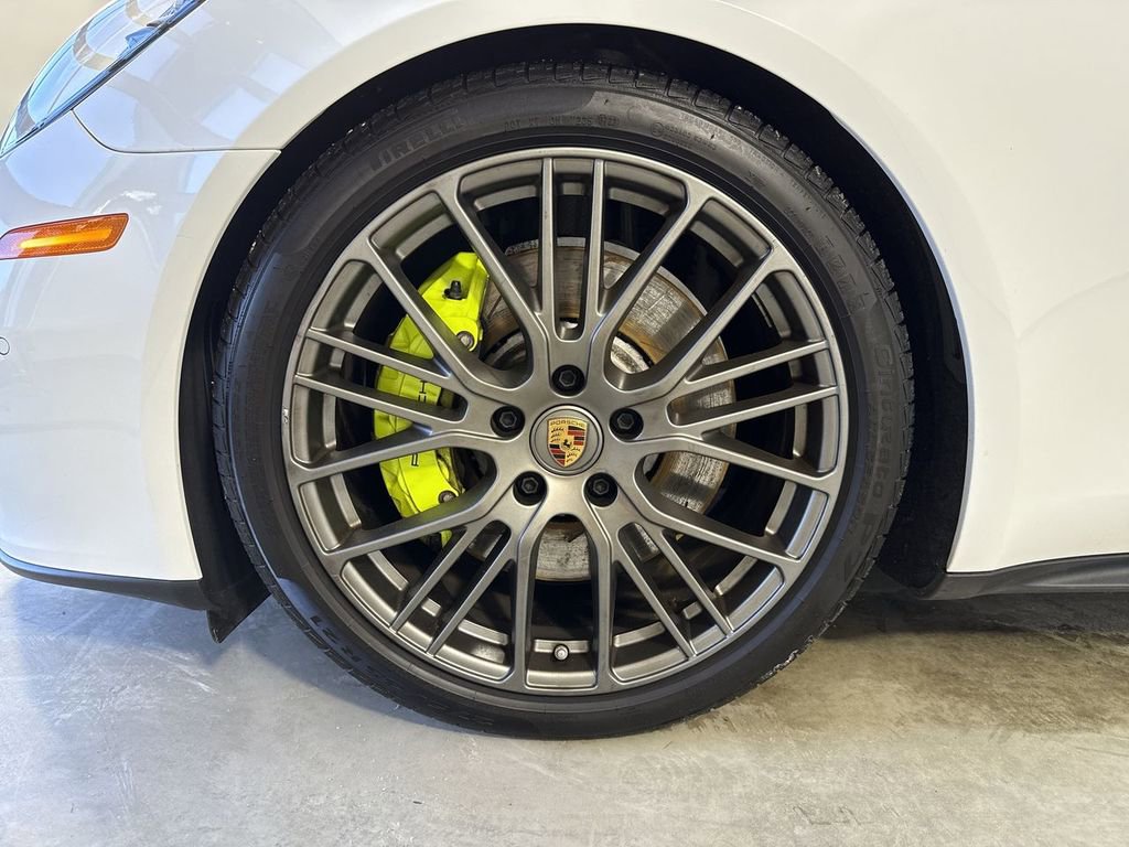 Certified 2023 Porsche Panamera 4 image 13