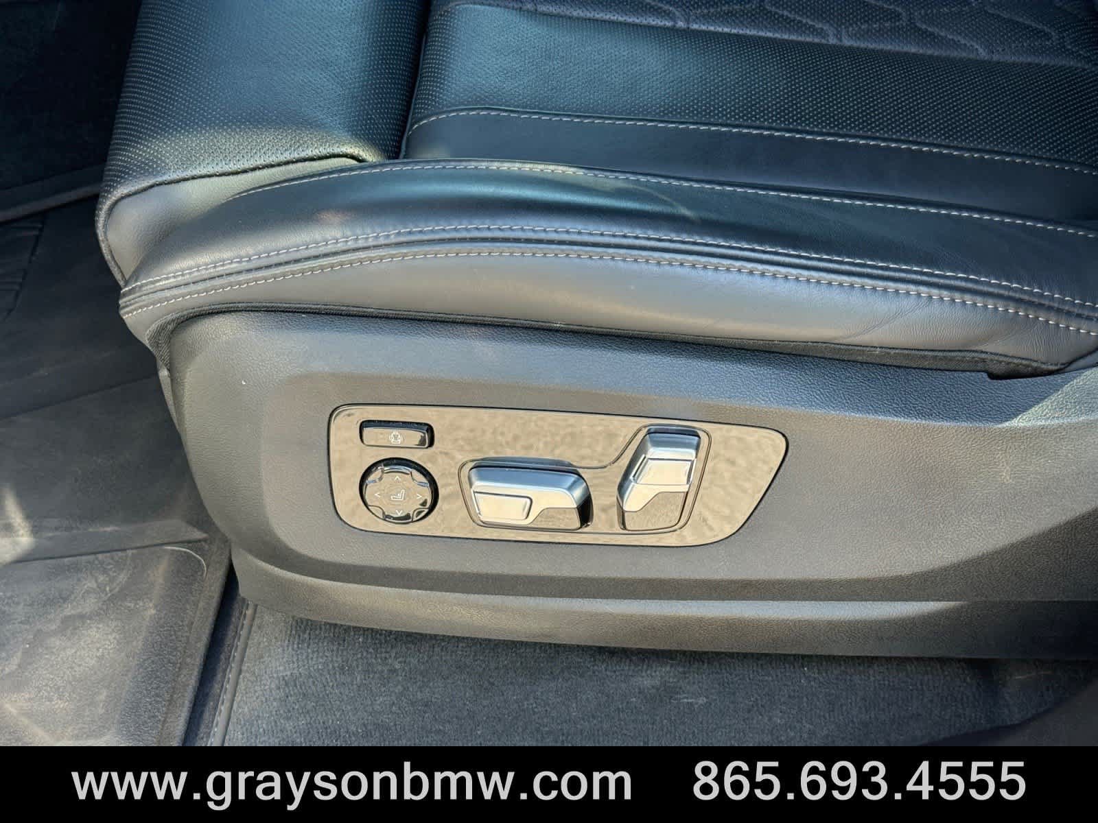 Used 2024 BMW X7 M60i w/ Executive Package AWD/4WD image 13
