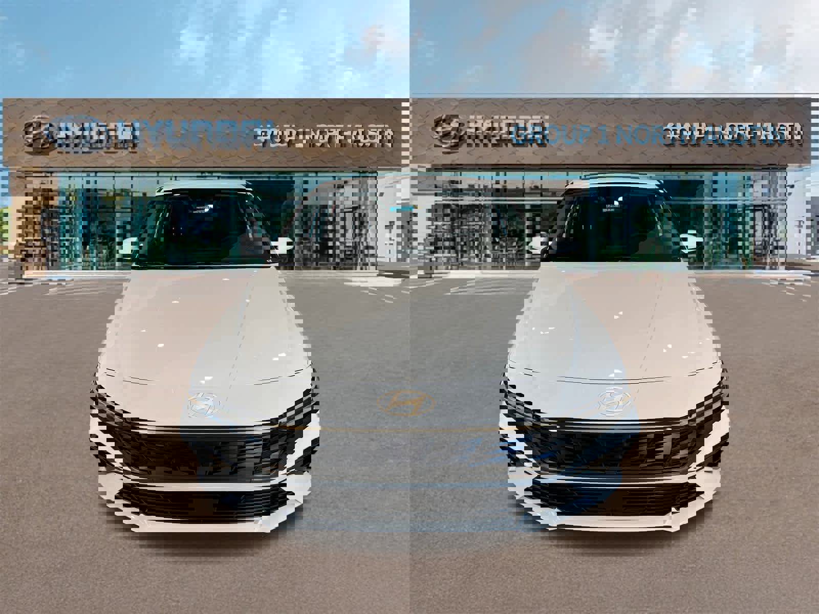 New 2025 Hyundai Elantra SEL image 2