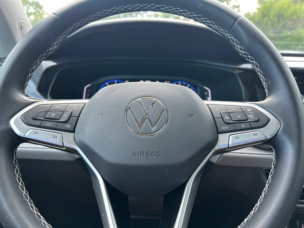 Certified 2023 Volkswagen Taos SEL AWD/4WD image 25