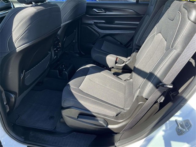 Certified 2023 Jeep Grand Cherokee L Laredo image 26