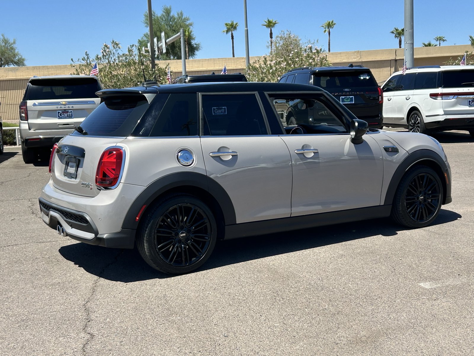 Used 2022 MINI Cooper S w/ Driver Assistance Package FWD image 5