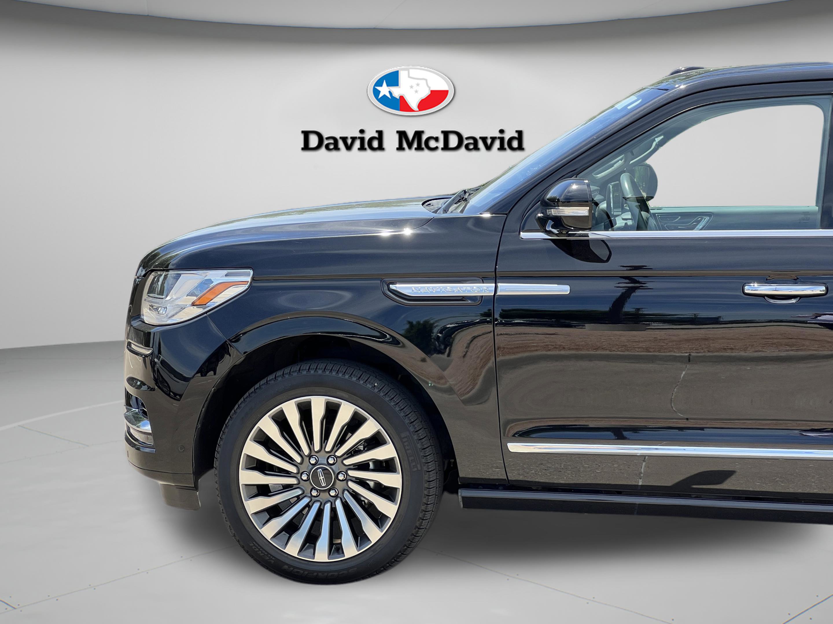 Used 2019 Lincoln Navigator Reserve AWD/4WD image 33