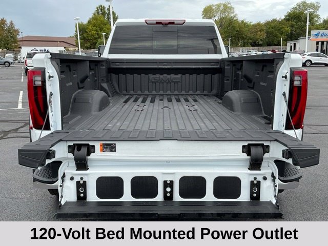 Used 2026 GMC Sierra 3500 Denali w/ Denali Reserve Package AWD/4WD image 16
