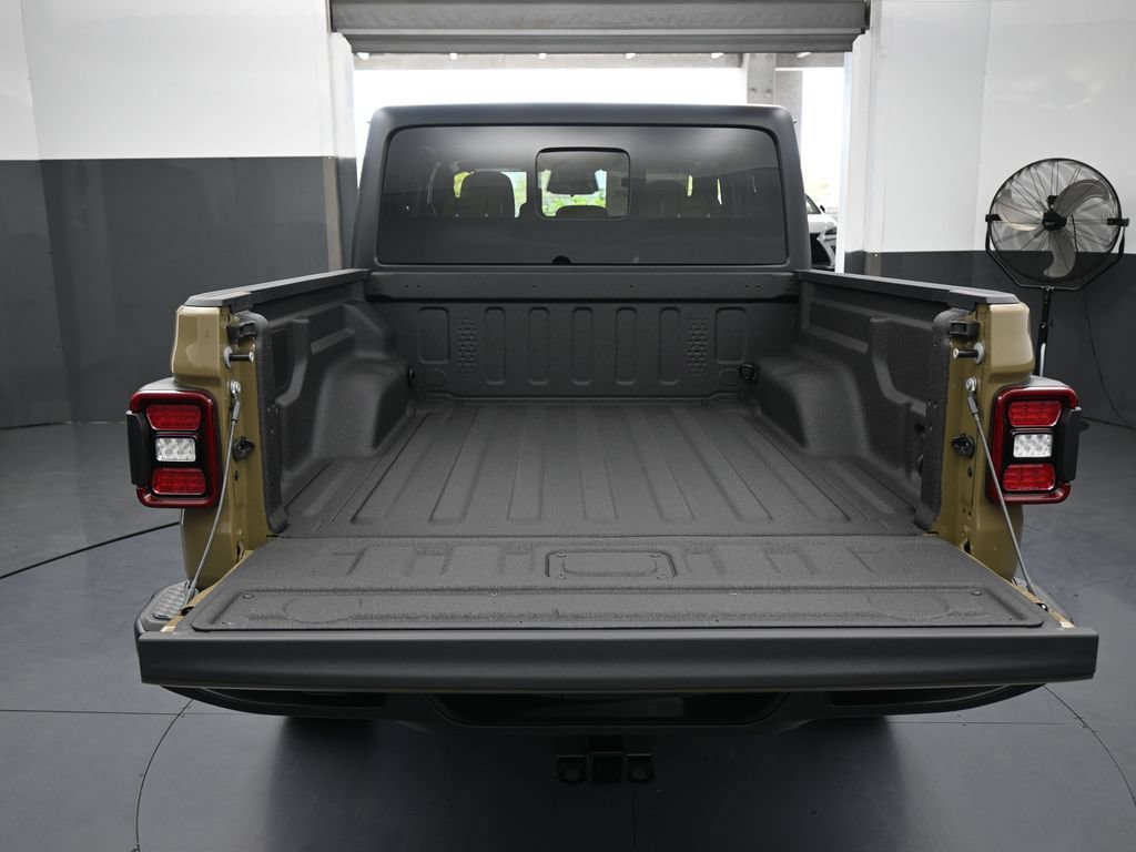 New 2026 Jeep Gladiator Willys AWD/4WD image 35