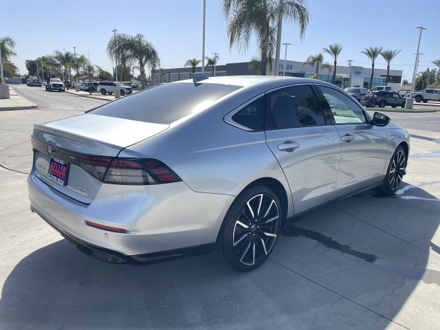 Used 2025 Honda Accord Touring image 8