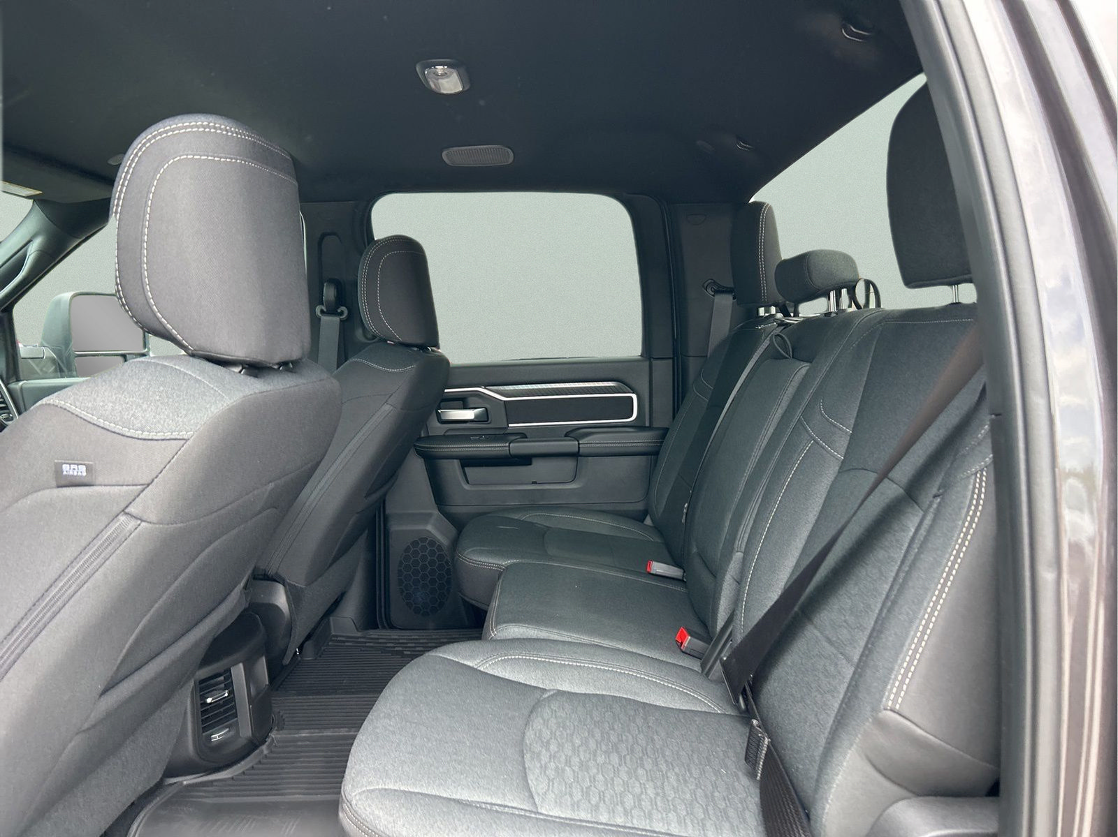 New 2026 RAM 2500 Big Horn AWD/4WD image 10