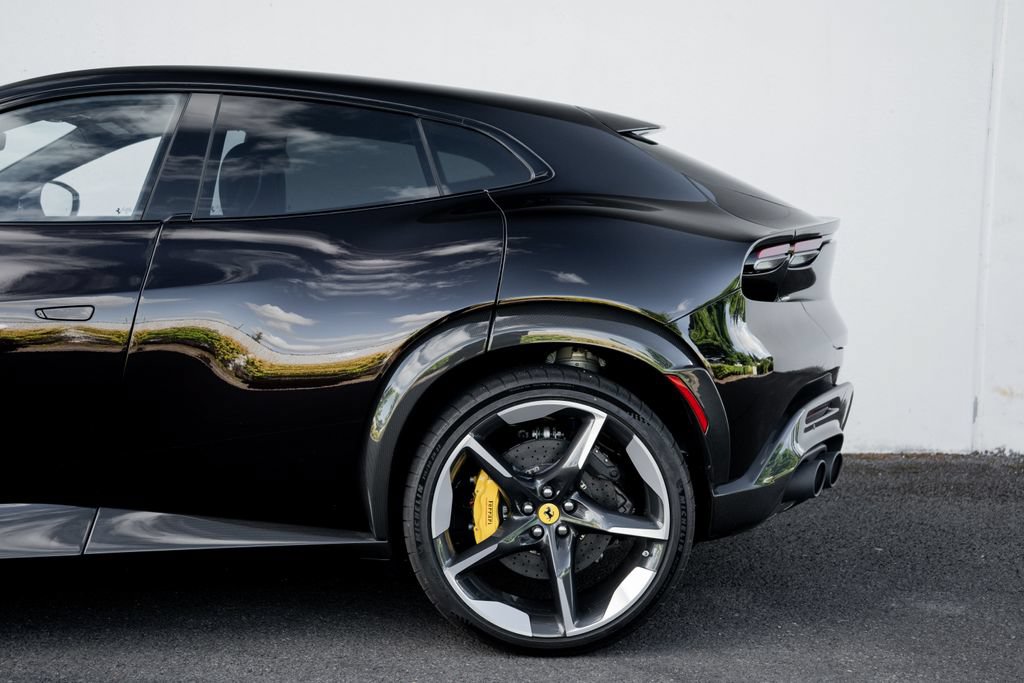 Used 2023 Ferrari Purosangue AWD/4WD image 16