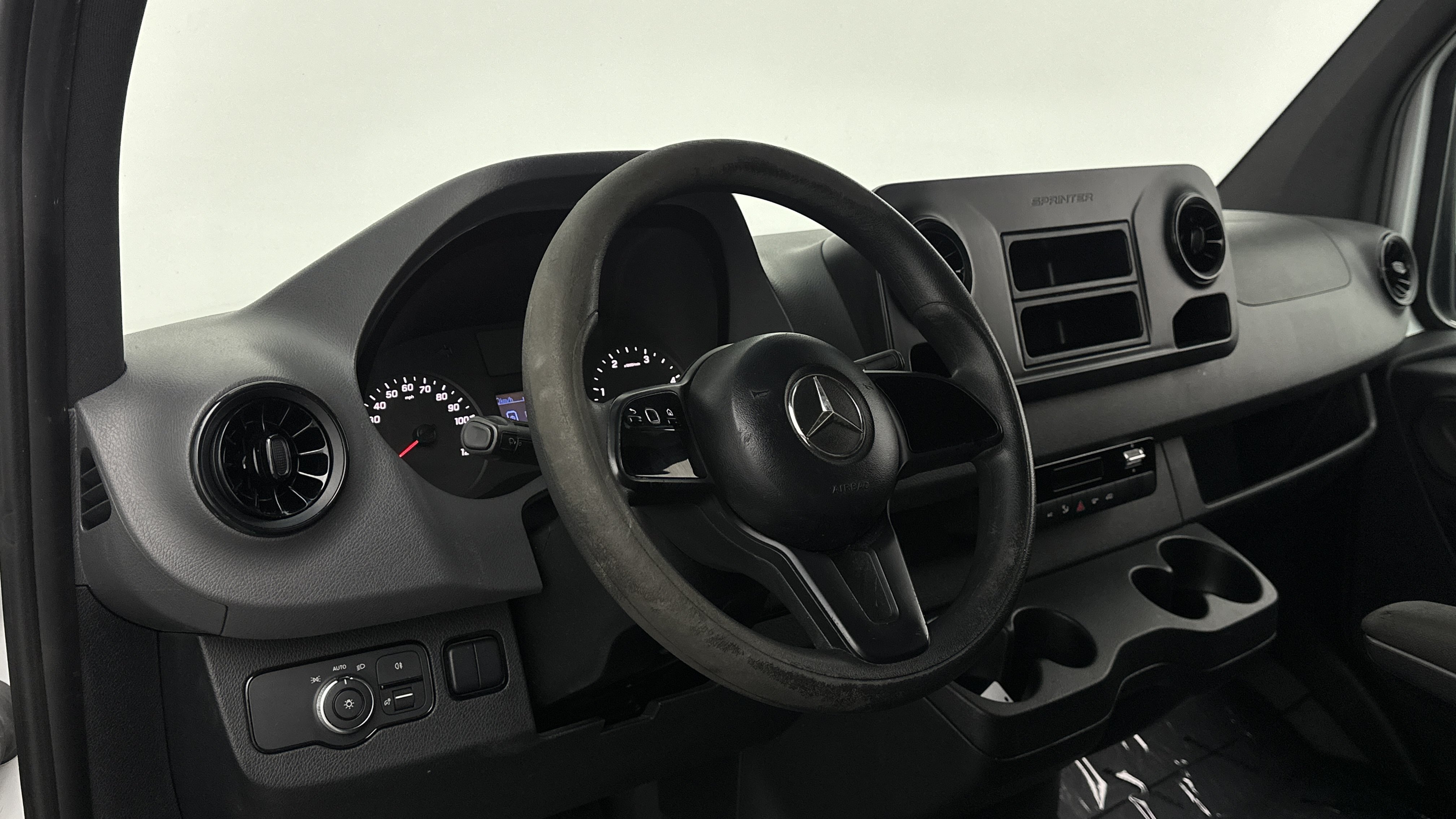 Used 2019 Mercedes-Benz Sprinter 144 Cargo image 11