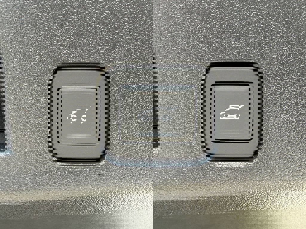 New 2026 GMC Acadia Elevation image 13