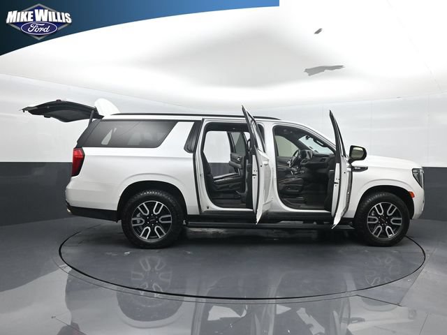 Used 2022 GMC Yukon XL AT4 AWD/4WD image 27