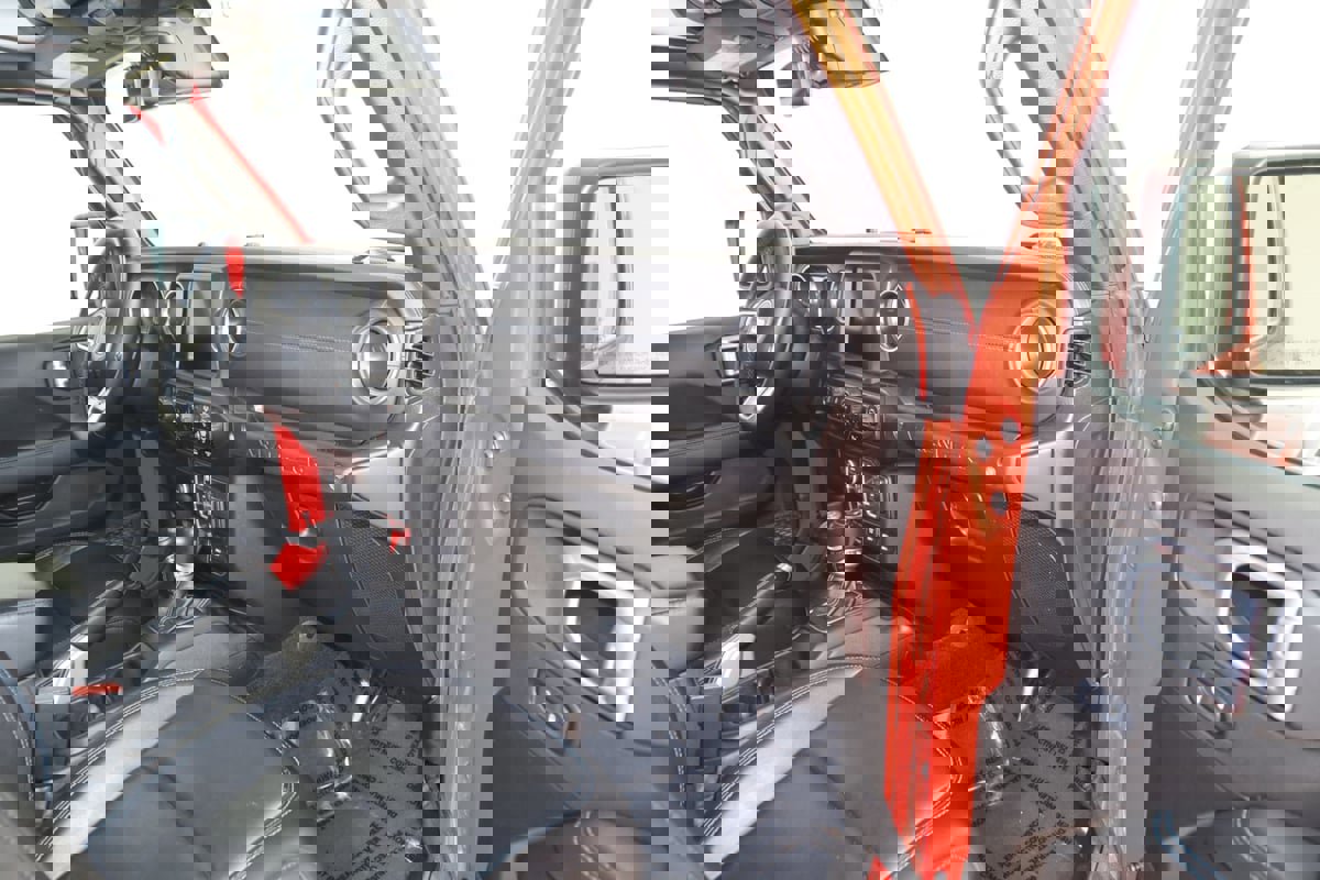 Used 2021 Jeep Wrangler Unlimited Rubicon 4xe w/ Steel Bumper Group image 42