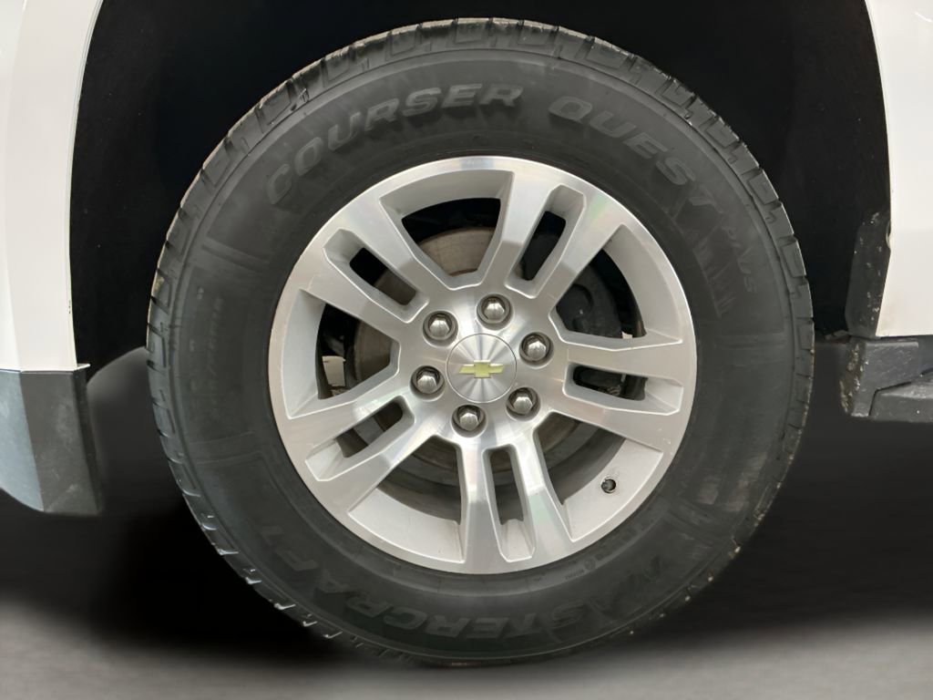 Used 2019 Chevrolet Suburban LT image 38