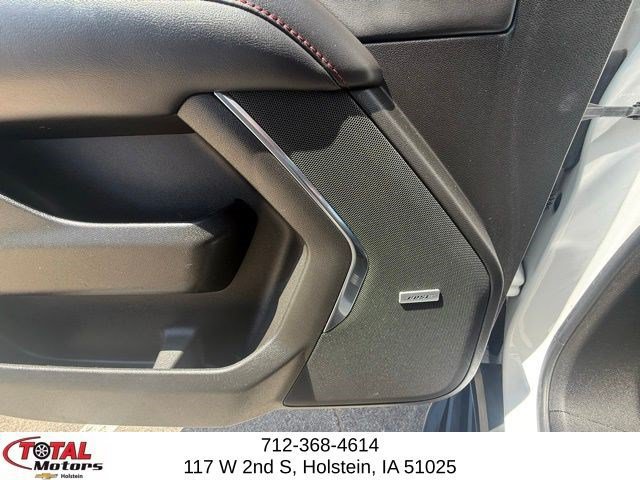 Used 2022 Chevrolet Suburban RST w/ Luxury Package AWD/4WD image 17