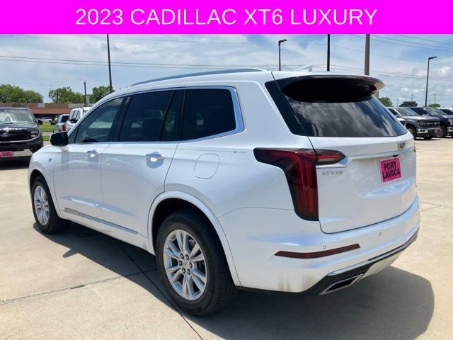 Used 2023 Cadillac XT6 Luxury w/ LPO, Floor Liner Package FWD image 5