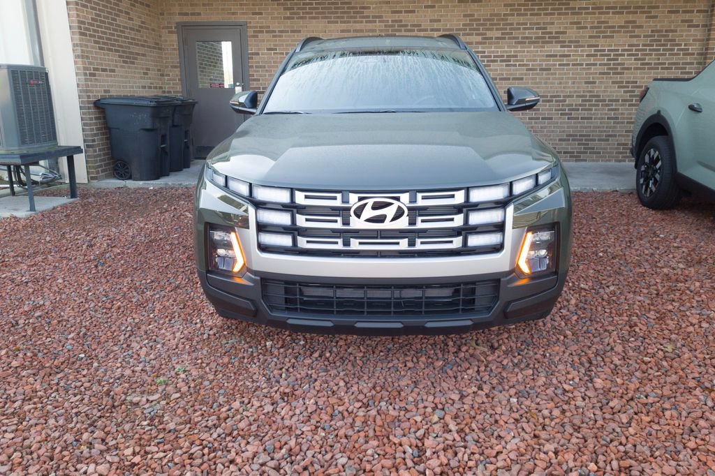 New 2026 Hyundai Santa Cruz SEL FWD image 2