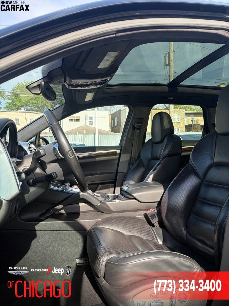 Used 2013 Porsche Cayenne GTS AWD/4WD image 2