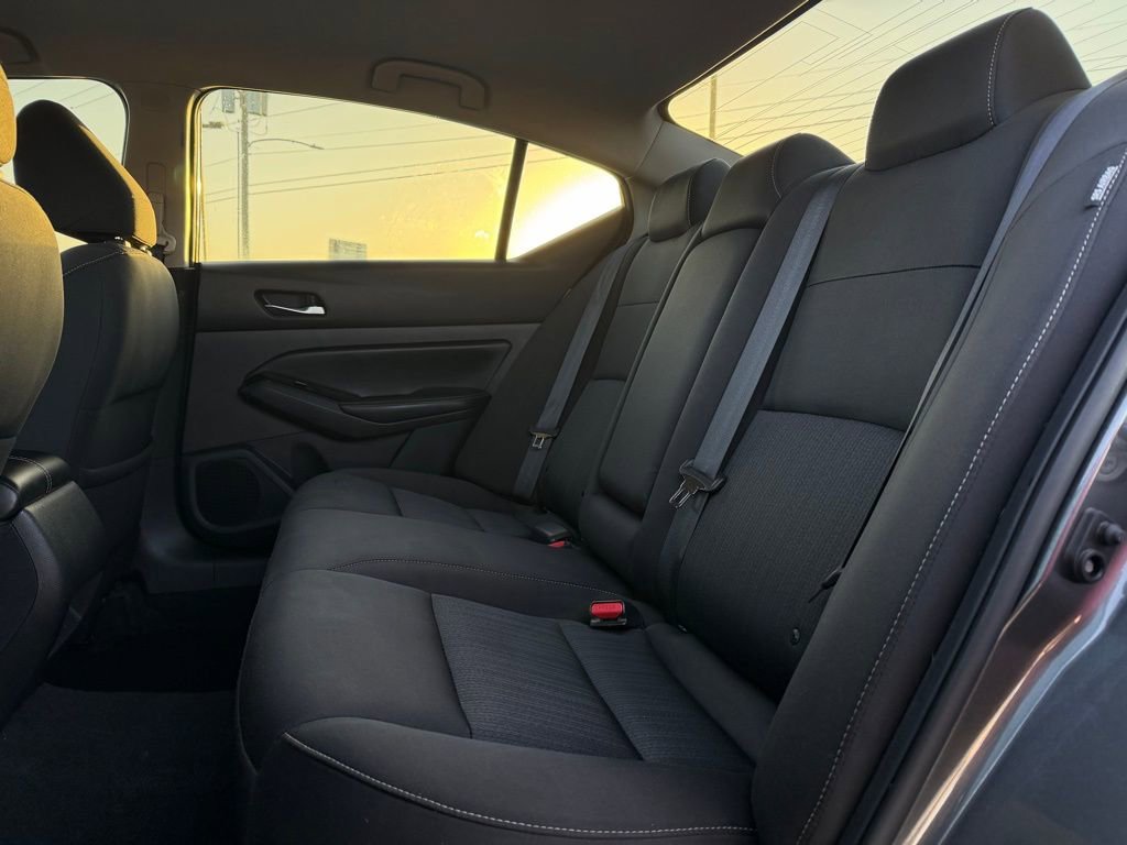 Used 2021 Nissan Altima 2.5 SV image 25