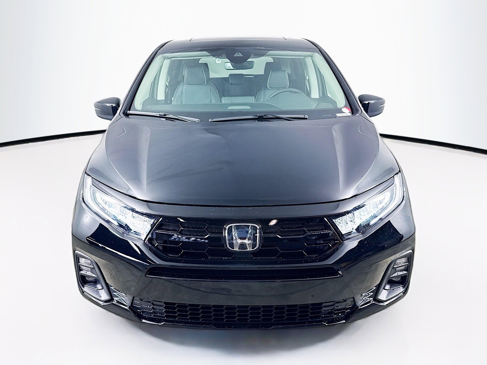 New 2026 Honda Odyssey Touring image 3