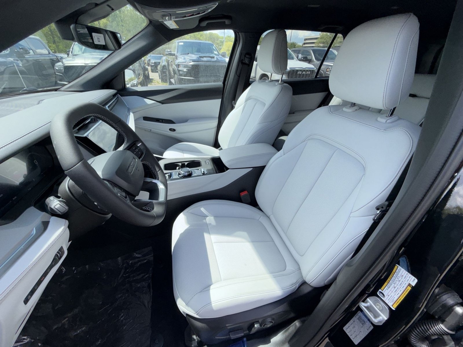 New 2026 Jeep Cherokee Limited AWD/4WD image 13