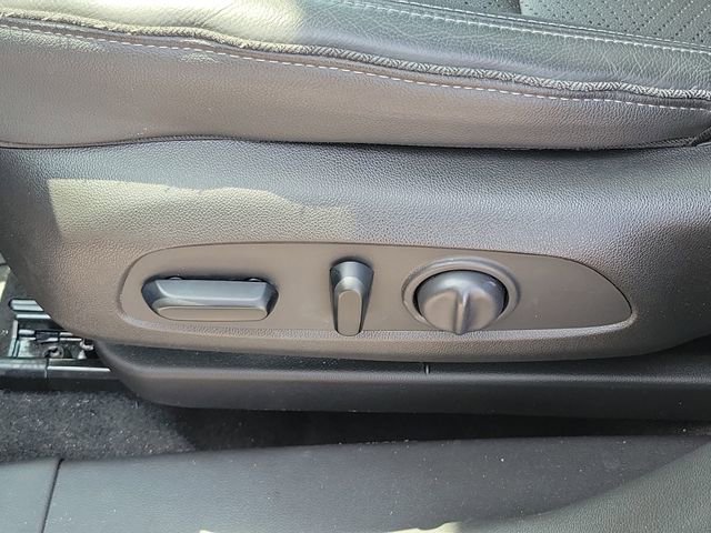 Used 2020 Buick Encore GX Essence w/ Experience Buick Package image 6