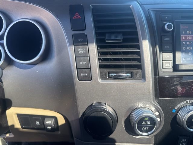 Used 2016 Toyota Sequoia Limited w/ Safety & Convenience Package image 33