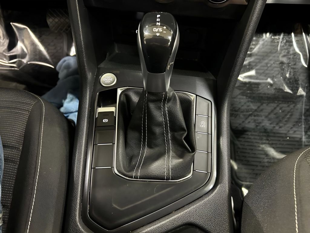 Used 2022 Volkswagen Tiguan S image 22