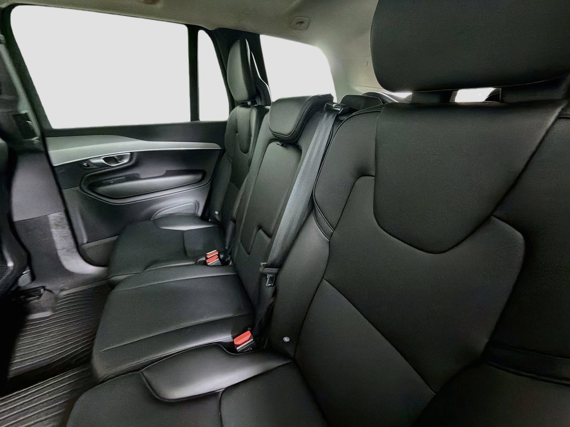 Certified 2023 Volvo XC90 B5 Core w/ Protection Package Premier AWD/4WD image 25