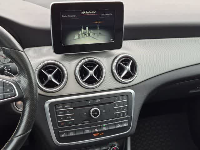 Used 2017 Mercedes-Benz GLA 250 4MATIC image 28