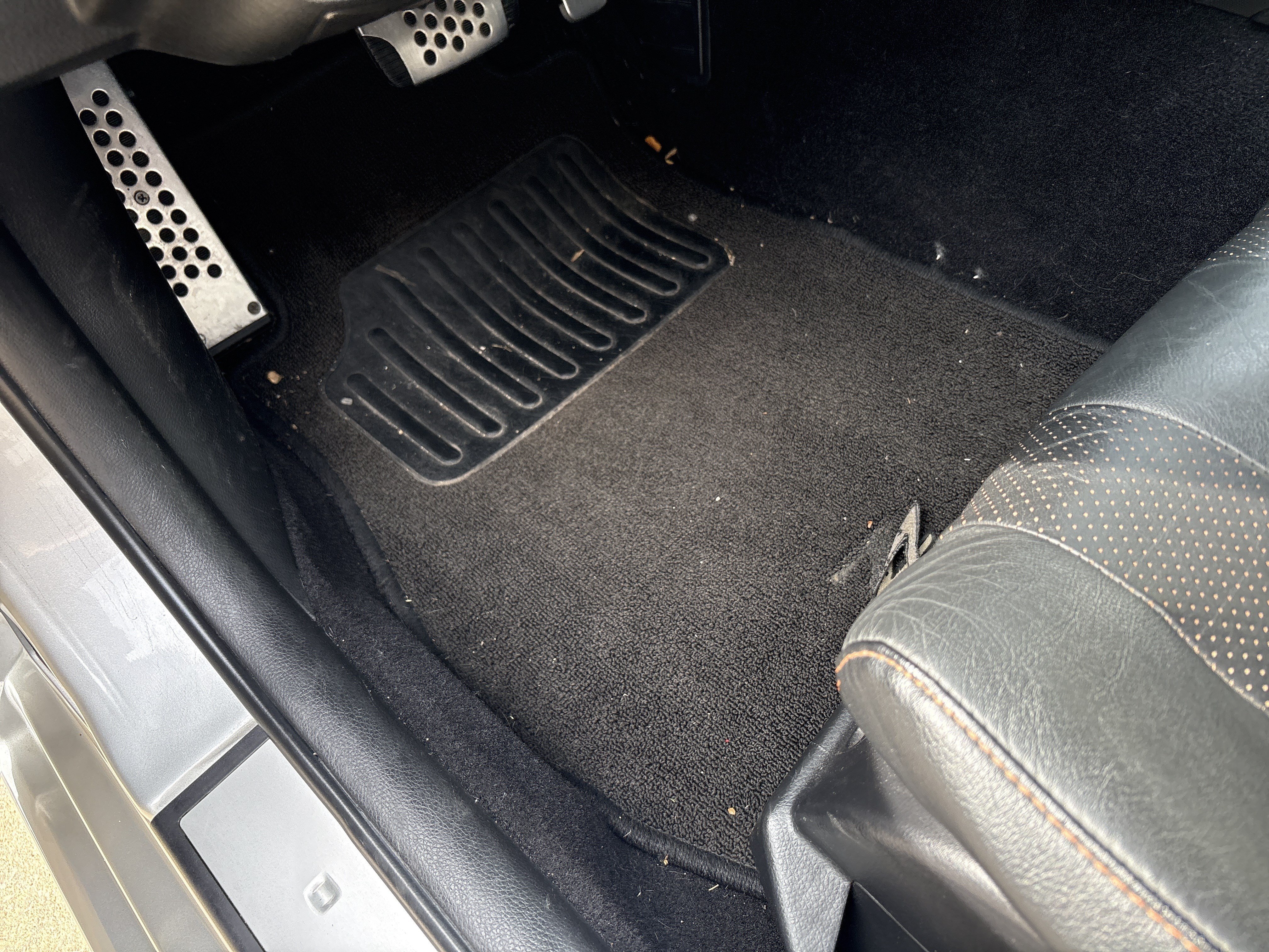 Used 2008 Nissan 350Z Touring RWD image 17