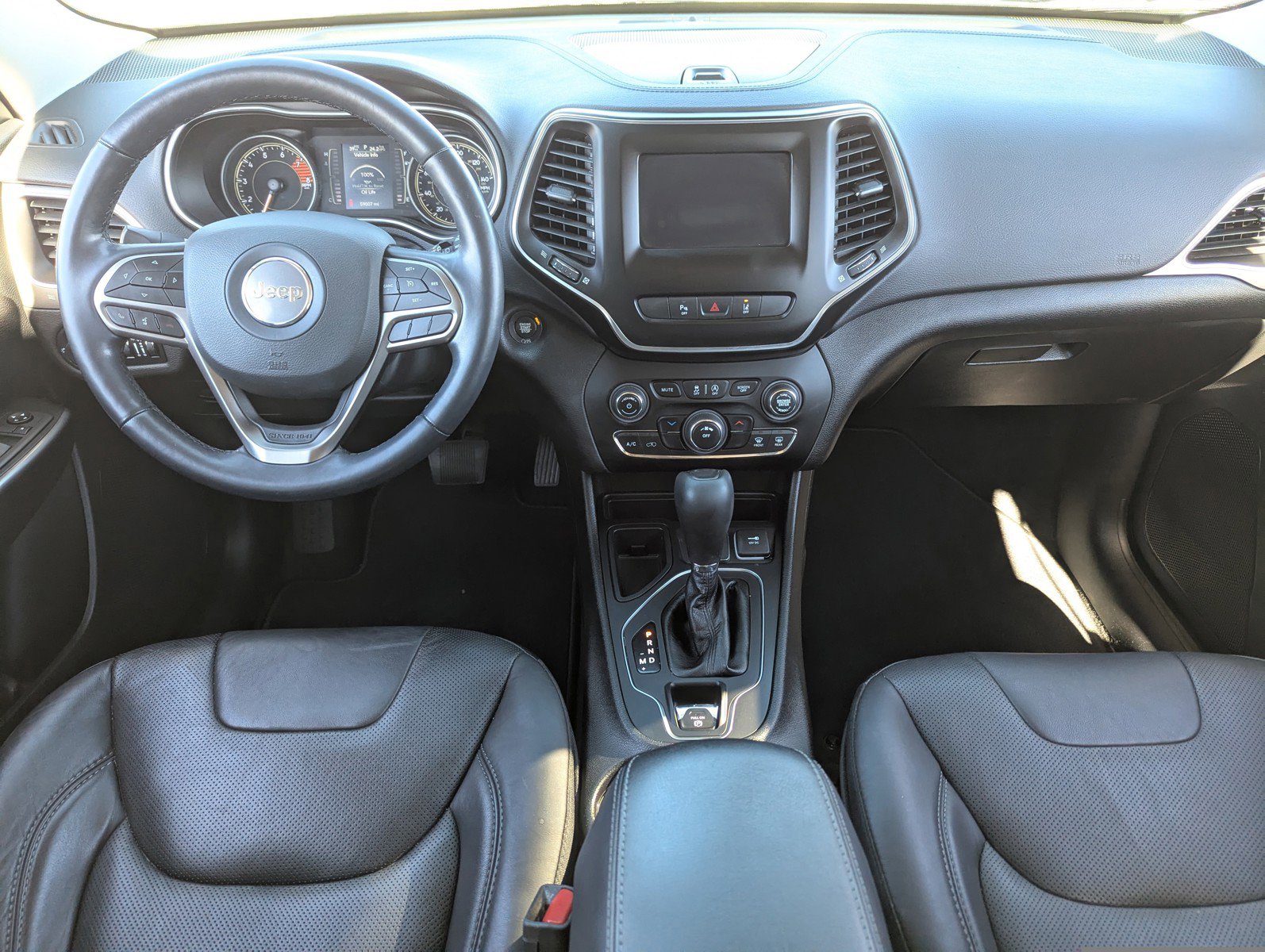 Used 2021 Jeep Cherokee Latitude Lux image 16