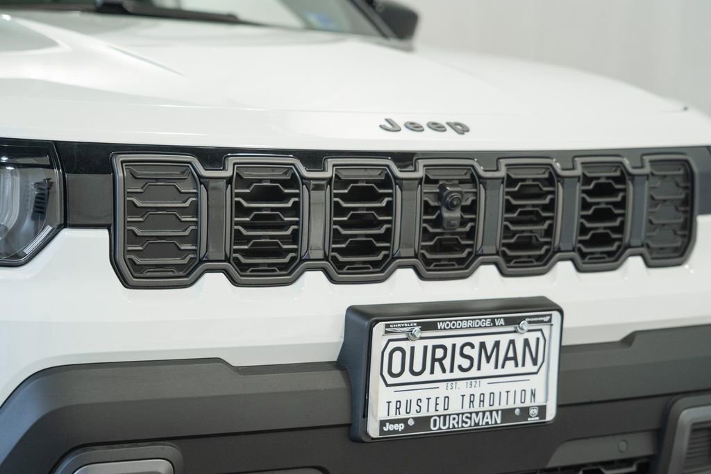 New 2026 Jeep Cherokee Overland w/ Trailer Tow Group AWD/4WD image 12