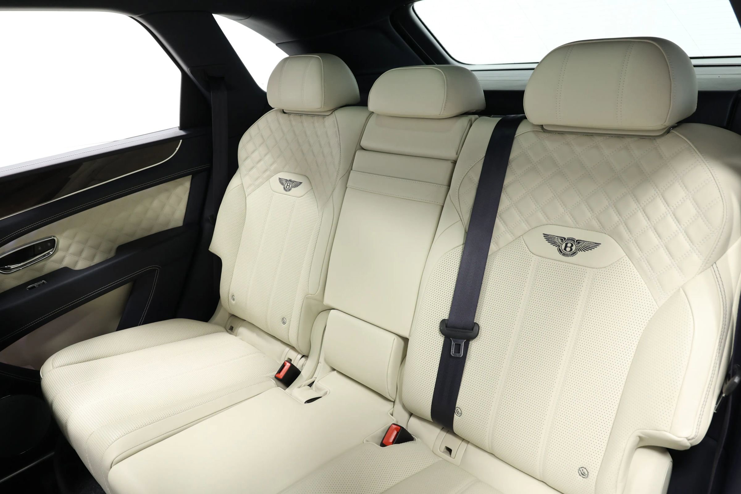 Used 2022 Bentley Bentayga image 70