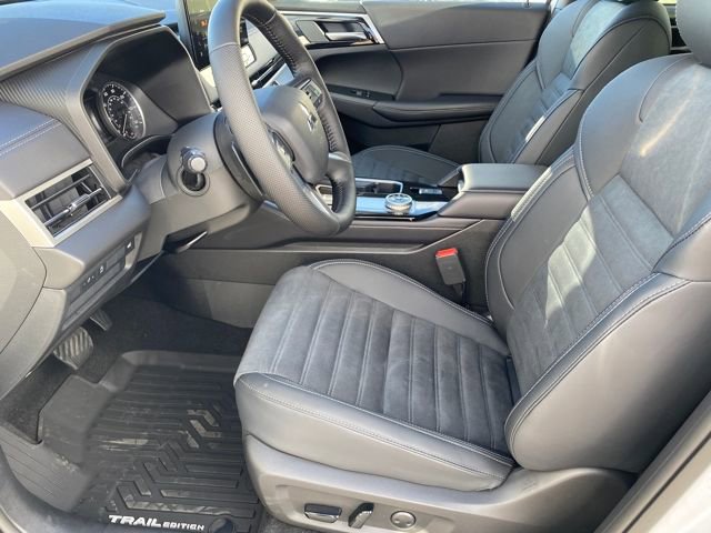 New 2026 Mitsubishi Outlander Trail Edition image 10