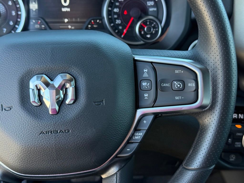 New 2026 RAM 1500 Express AWD/4WD image 16